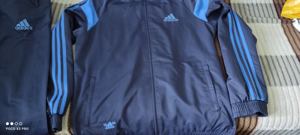 Продам спортивный костюм Адидас