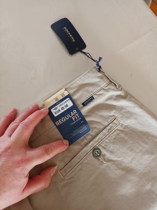 Pantalon Dokers noi de  barbati marimea 40/32