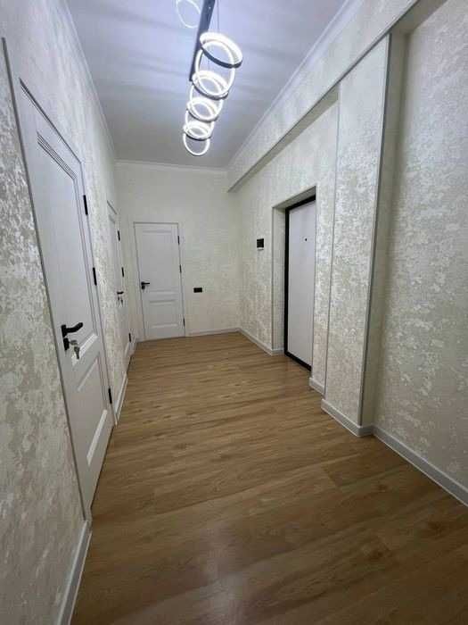 Продаётся 2х комн квартира на 3 этаже Ор-р  5 микрорайон Жомий