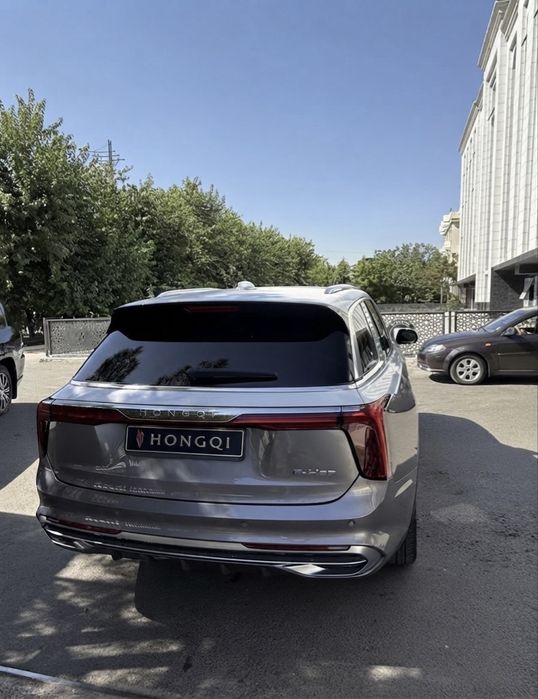 Hongqi E-HS9 premium