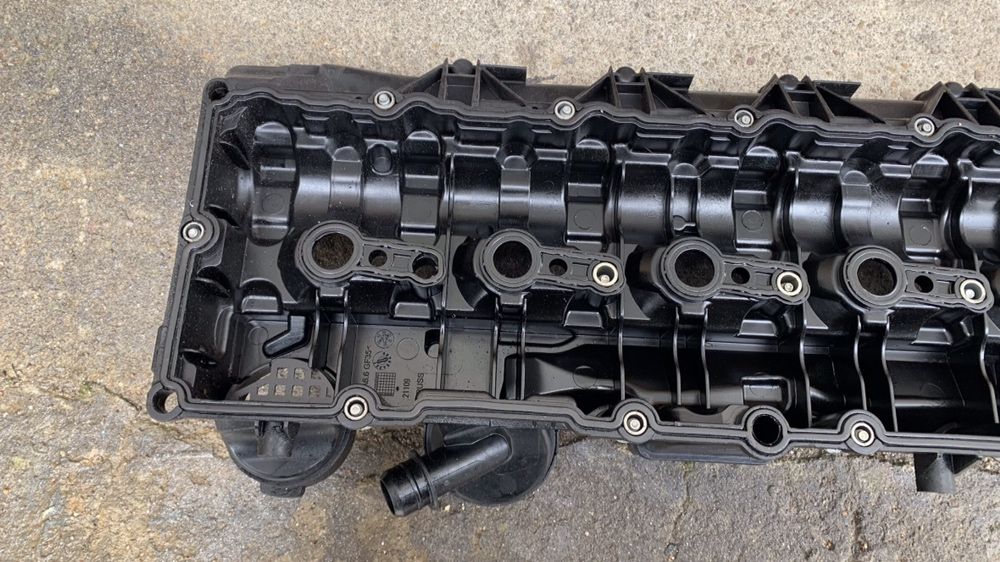 Капак клапани за бмв/bmw  дизел N57