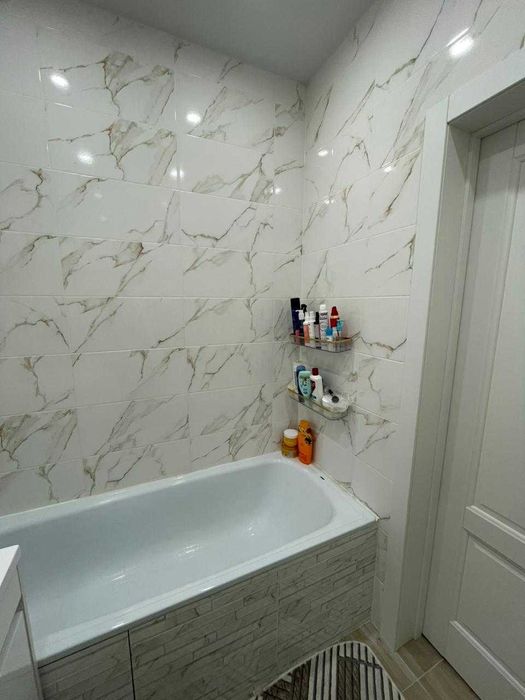 Продается 1 комнатная Жас Оркен.