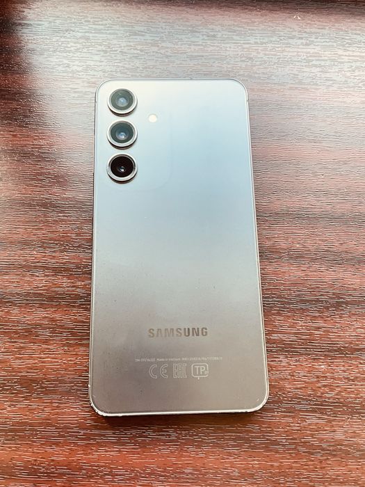 Продам Samsung S24