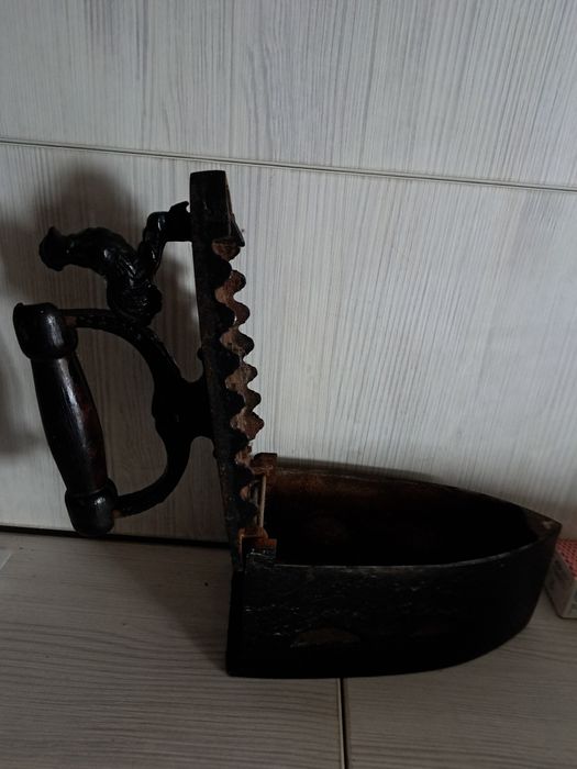 Ретро ютия на жар