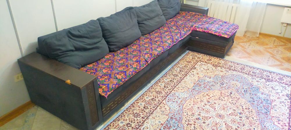 Продам срочно  диван