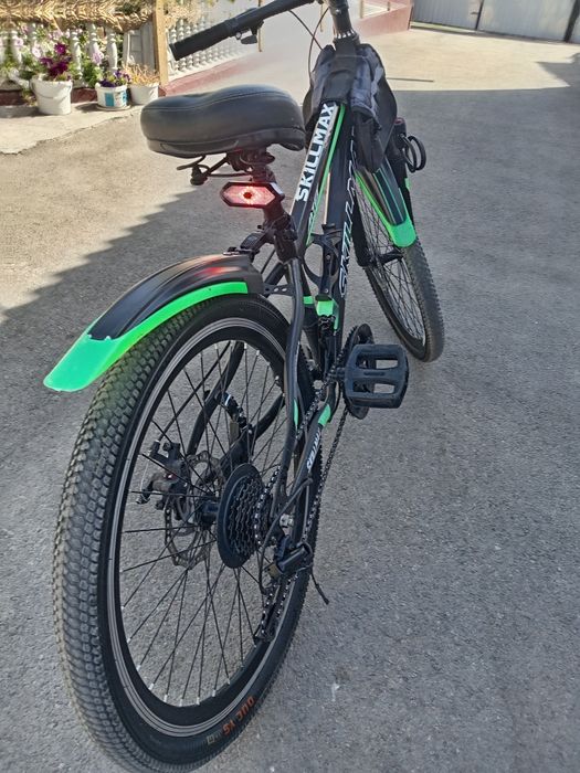 Продам велик в хорошом состаяние торг есть