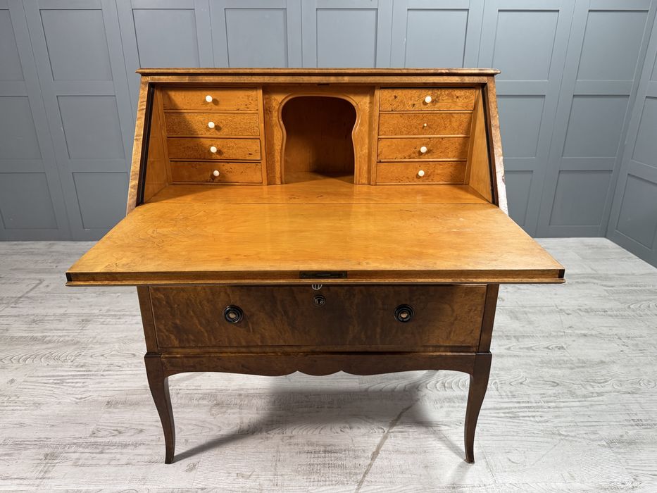 Винтидж писалище - секретар масив К075