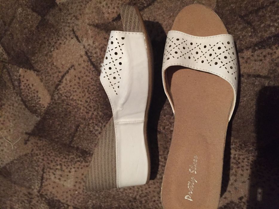 Летние шлёпанцы кожаные