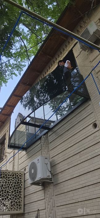 Oynali va xrustalni perila