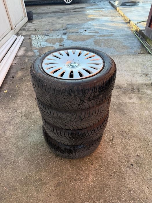 Jante Cauciucuri Roti Iarna Volkswagen Golf 5 6 Passat Tiguan Touran