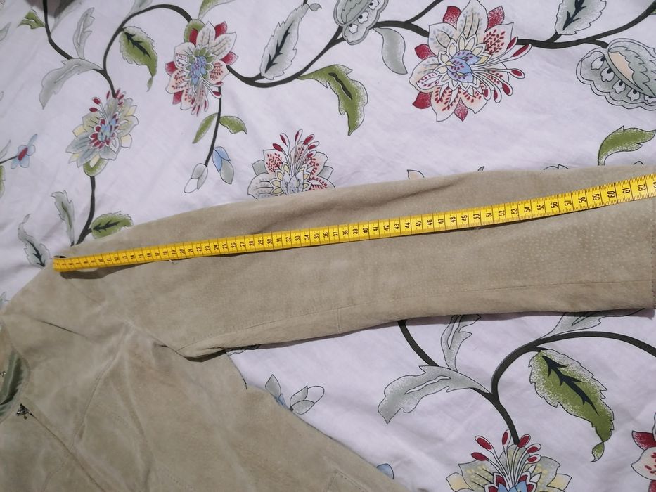 Geaca piele intoarsa