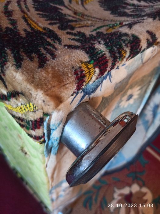 Продам 2 крепких, удобных кресла.