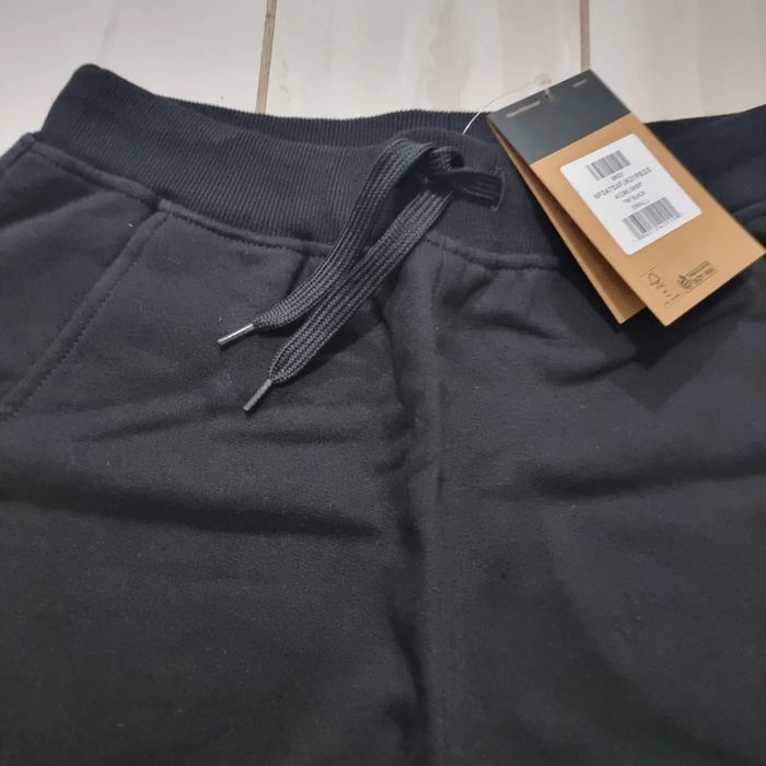 Pantaloni scurti The North Face 100% originali, marimea S