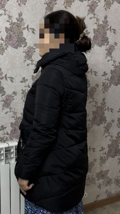 Продам куртку женскую