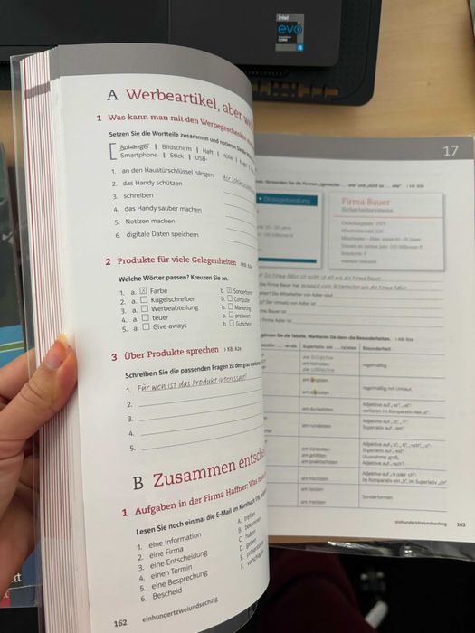 Учебник и учебна тетрадка по бизнес немски език DaF im Unternehmen A2