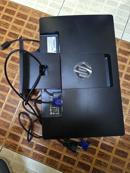 Монитор 22"   hp  p223