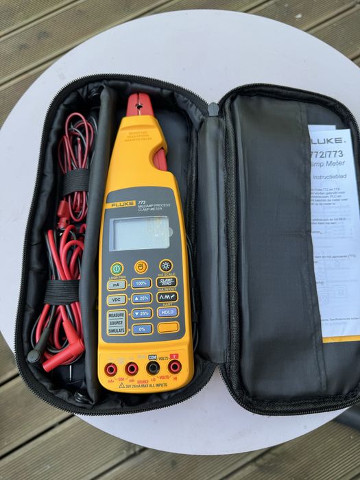 Multimetru Fluke  773
