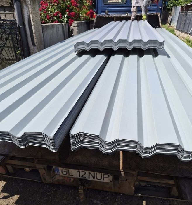 Vand tabla cutată h35.
6,20m lungime
1.00m latime.
0.40 mm
200 lei buc
Oferim transport inclus.
Tel 0752691645