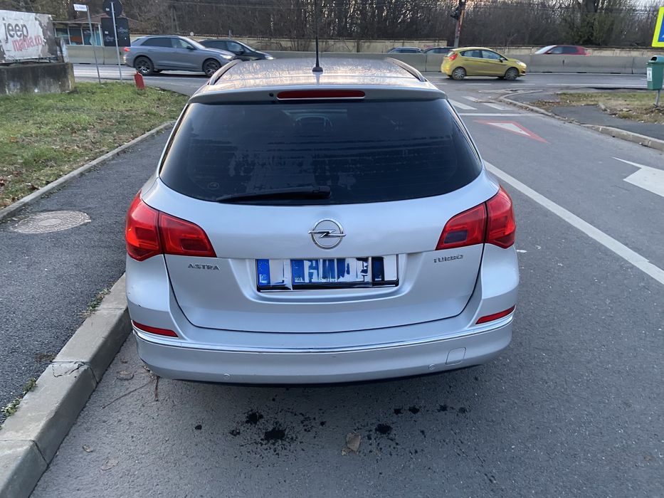 Opel Astra J 2016 Gpl