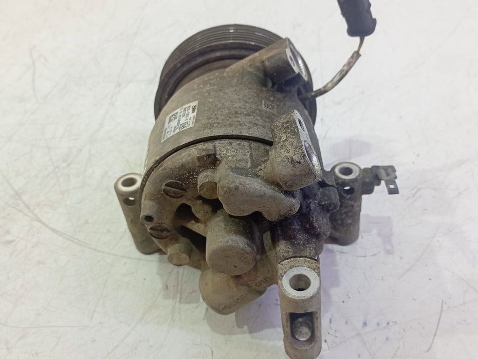 Compresor clima ac 88310-Yv010-D Toyota Aygo 2 (facelift) (2018 - 2020) 1.0 benzina 1KR-FE