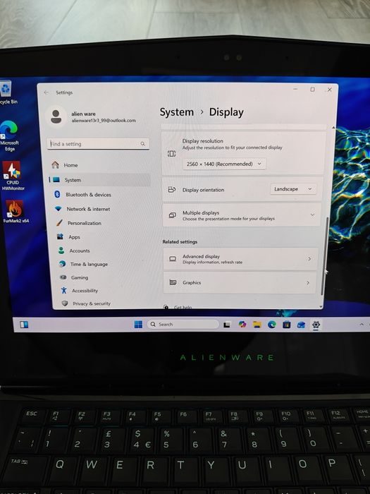 Alienware 13 R3 I7-7700HQ/ GTX 1060 / 256GB SSD /  16GB