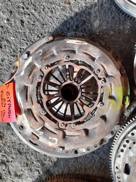 Kit ambreiaj 2.0hdi/tdci Ford Focus 2/C-Max/S-Max/Citroen C4