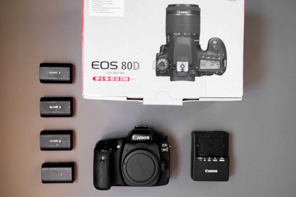 Canon 80D/Канон 80Д с обектив Sigma 18-35, Canon 18-135