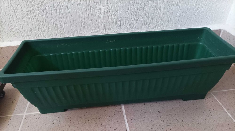 Jardiniera din plastic cu suport, verde 60 x 20 x 15.5 cm, 13L