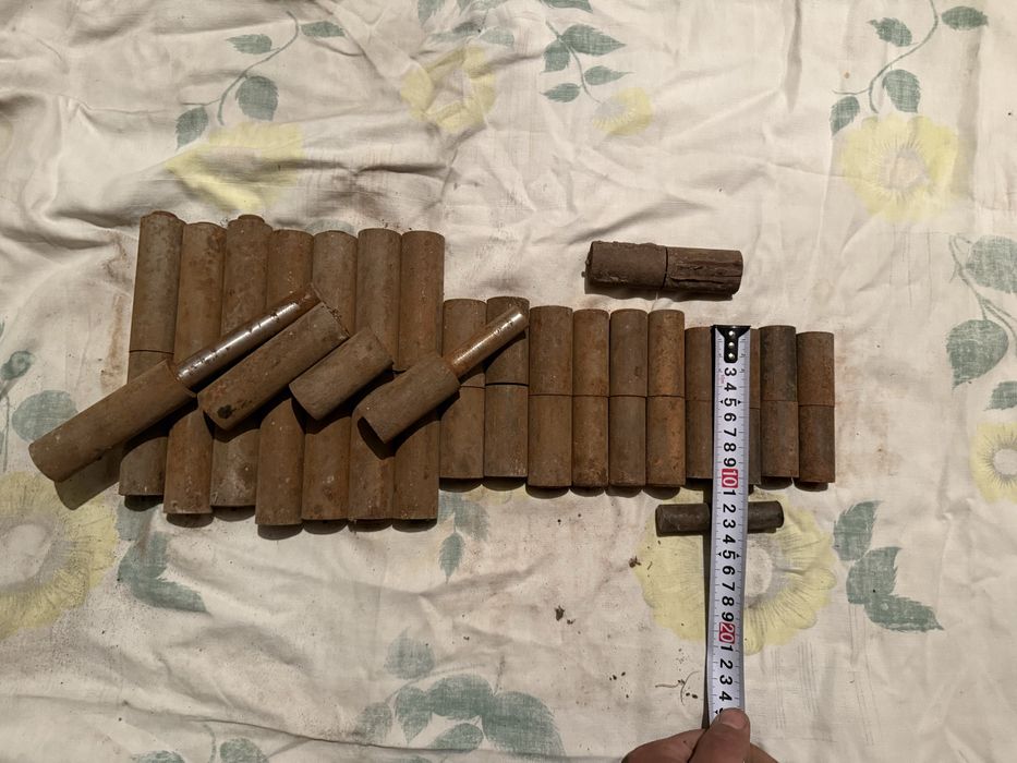 продам шарниры .