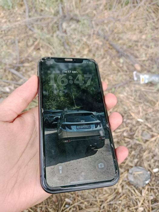 Продам iPhone 11 128gb акб 75