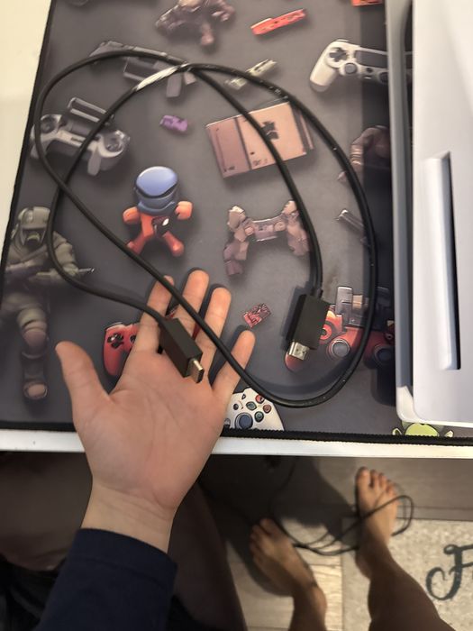 Vand ps 5  pret avantajos