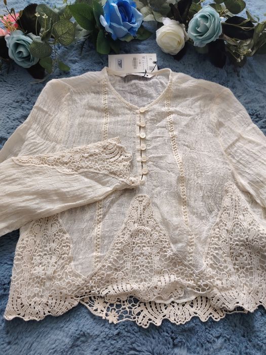 Bluza Zara cu broderie masura M