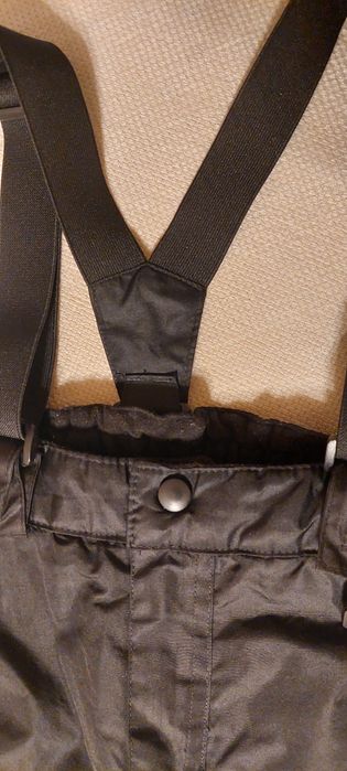 LC Waikiki нов с етикет ски панталон, гащеризон, грейка 122-128 см