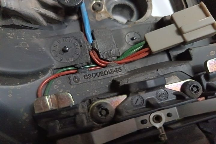 Volan 8200201343 Nissan Primastar prima generatie seria