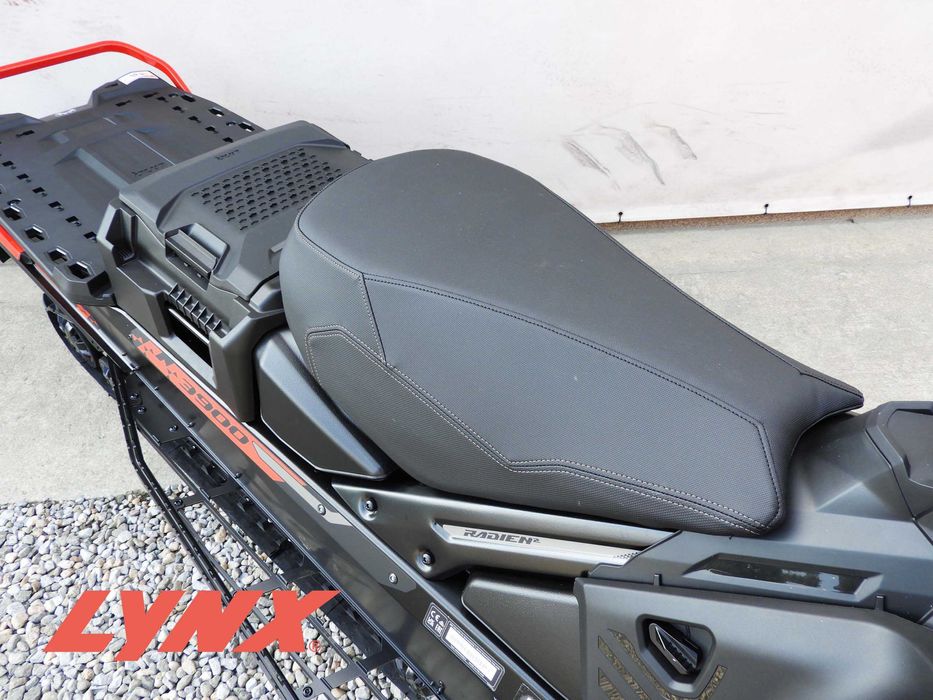 Snowmobil Lynx Brutal RE 850 E-TEC Touchscreen 154 2026