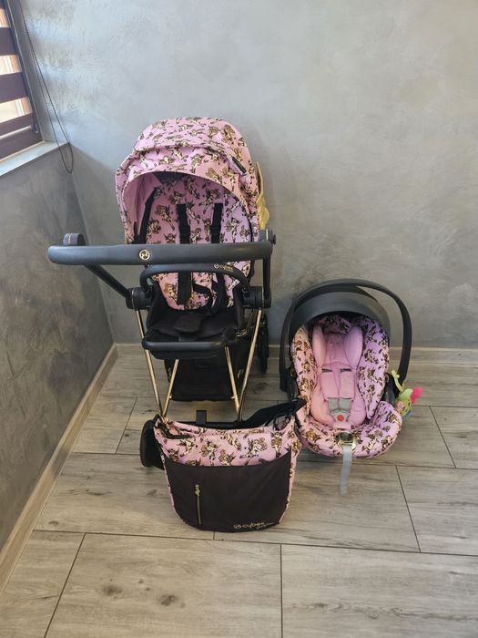 Бебешка количка Cybex Mios Jeremy Scott CHERUBS-pink 3 в 1 + чанта