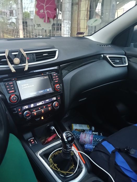 Vand sau schimb  Nissan Qashqai j11