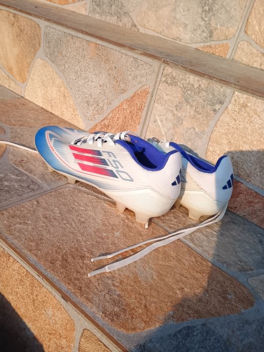 Ghete de fotbal Adidas F50