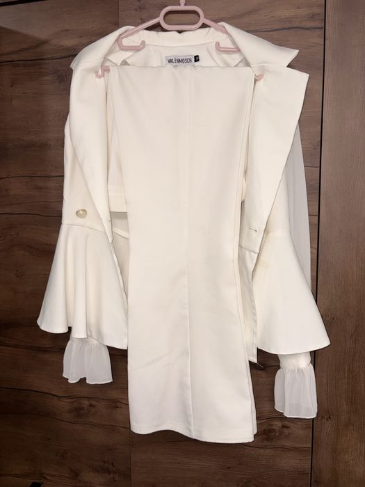 Любое платье и двойки по 5000!