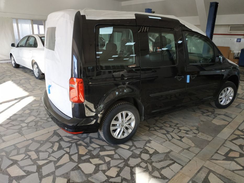 Wolkswagen Caddy Black Tradeline