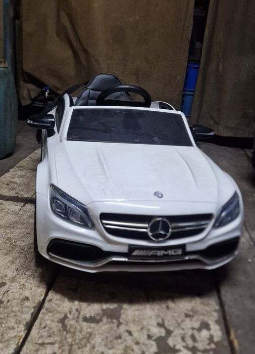 Детска кола Mercedez AMG