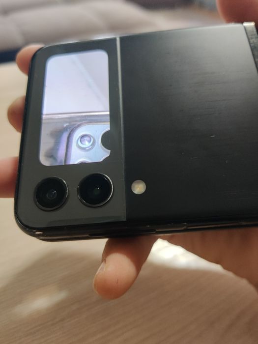 Samsung galaxy Z Flip 3