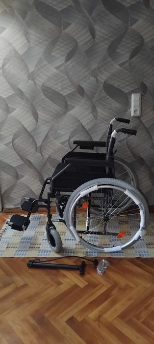 Продам Коляску новую за 40000тг. Район Бурова