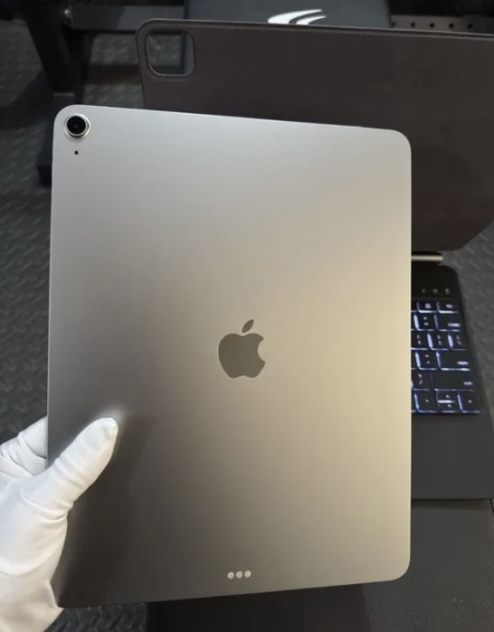Перфектен * Apple - iPad Air M3, 13'', 2025, 8GB/128GB, Space Grey *