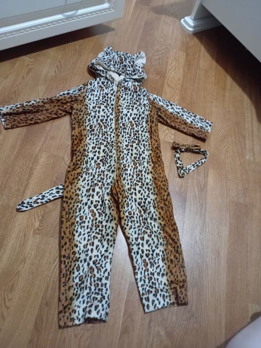 Продам новогодний костюм