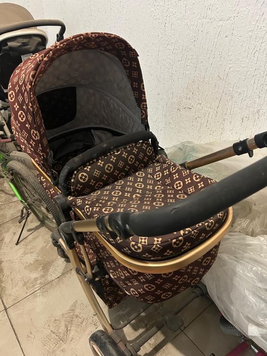 Коляска детская в отличном состоянии