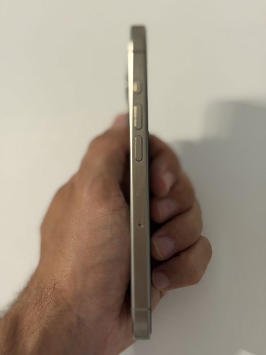 Iphone 15 Pro - 128 GB