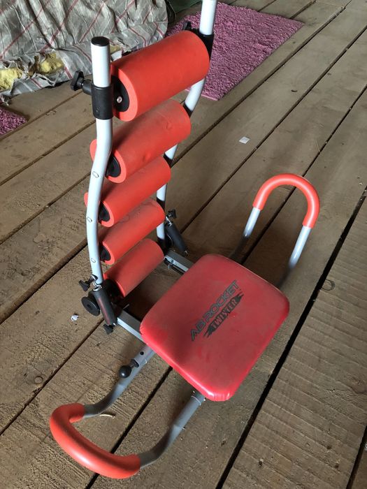 Aparat fitness abdomeni ab rocket twister