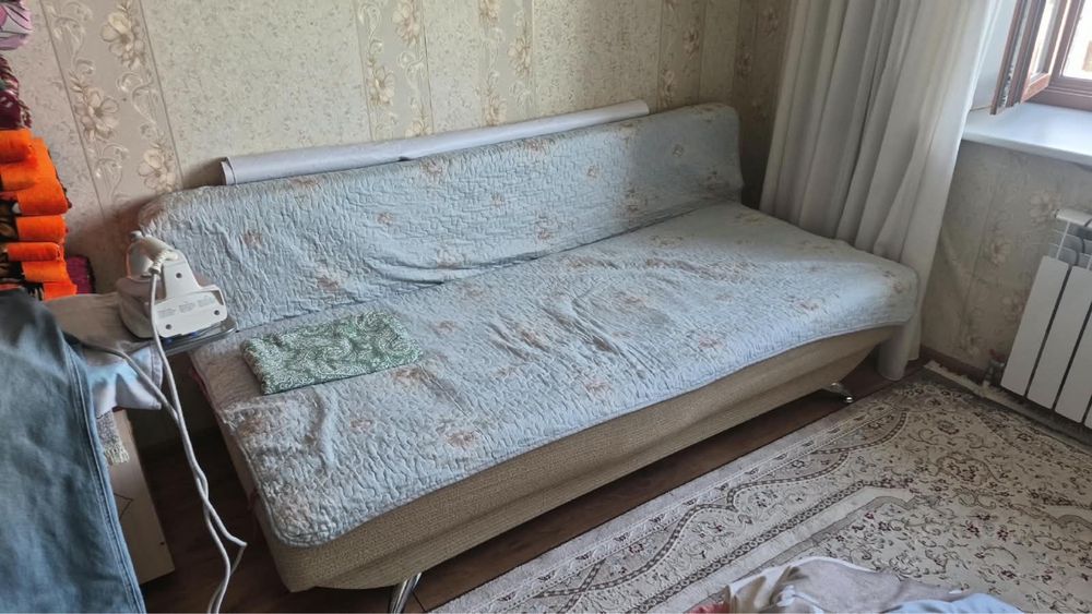 Диван и шкаф продаеться самовызов