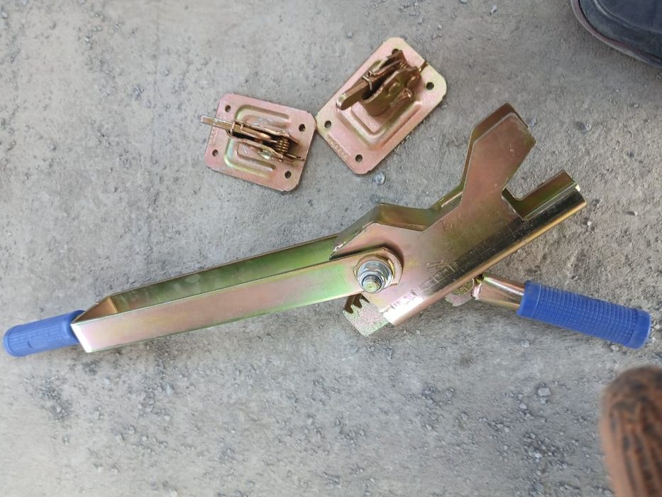 Корета, замки на ополубки